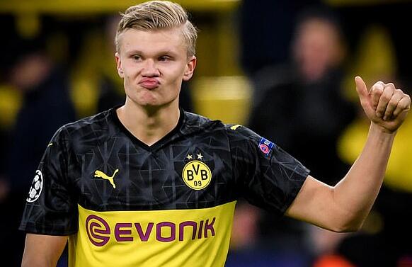 把持不住！国外知名模特穿透明装战衣cos《剑星》伊芙