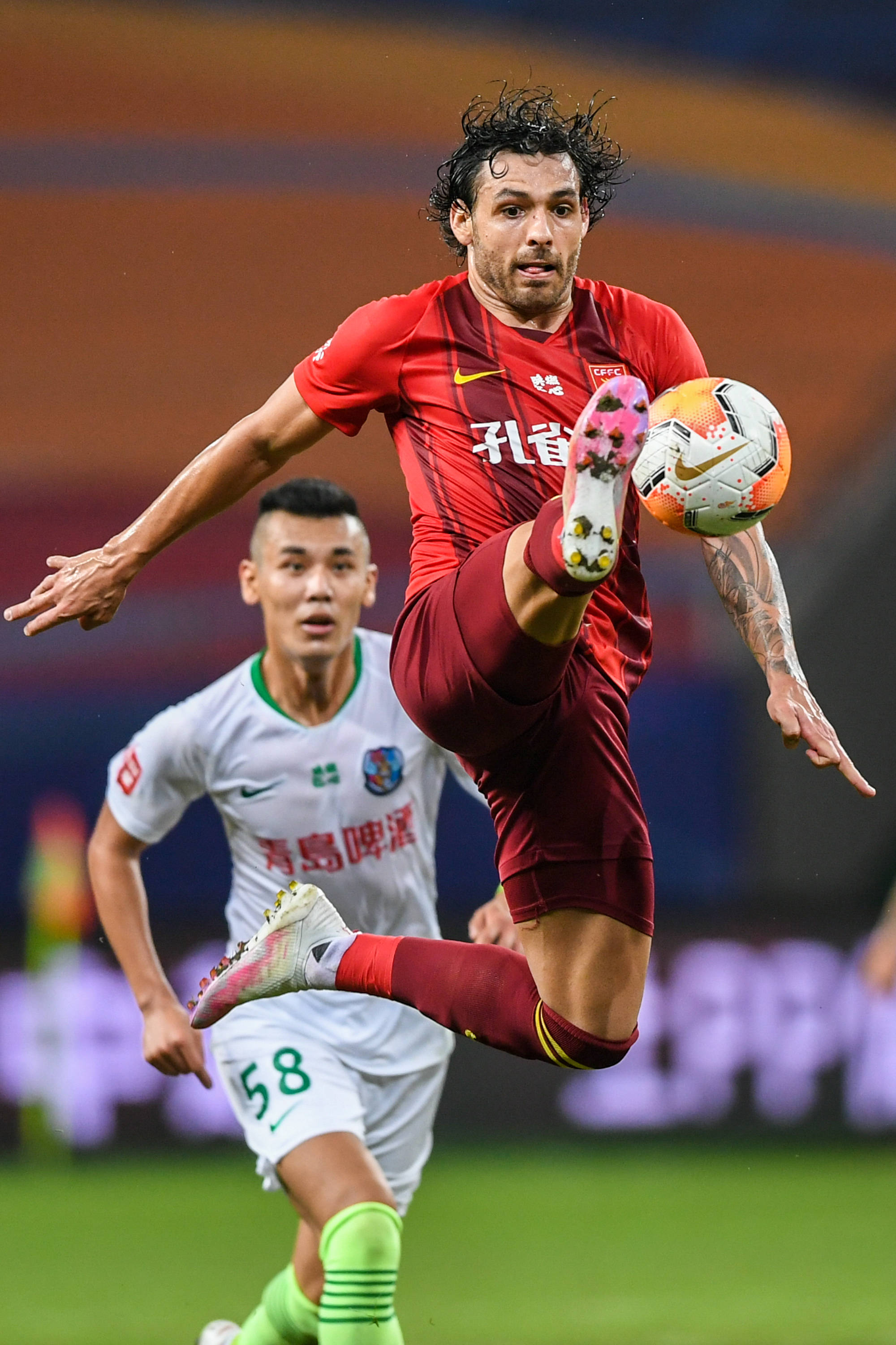 比利亚雷亚尔首次在上半赛季突破40分大关：潜艇队驶向新高度