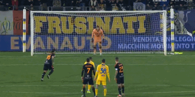 国际十大候选：巴黎圣日耳曼首夺欧冠冠军