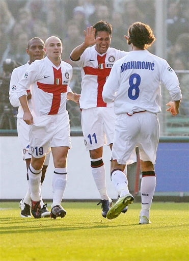 Faker达成700胜！T1横扫KT，Doran马上也要成为“传奇耐越王”了