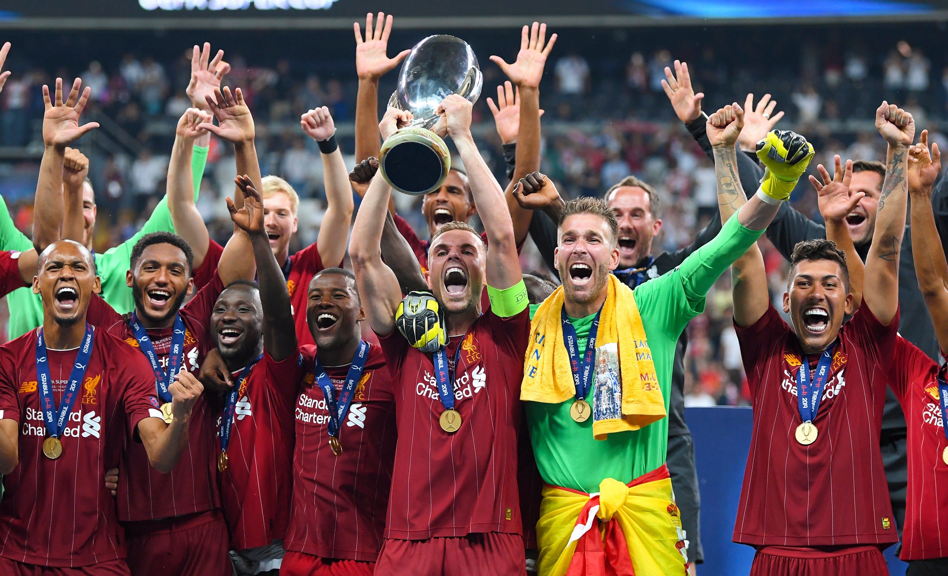 萨姆纳38+9+5 广东险胜北控