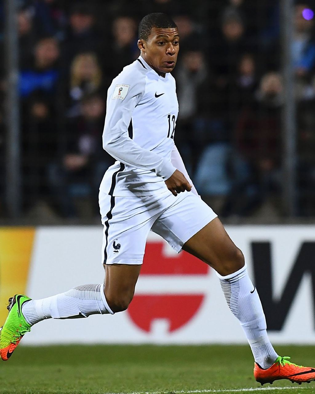 央视直播曼联vs曼城：卡里克接受大考 曼城两翼齐飞客场要3分